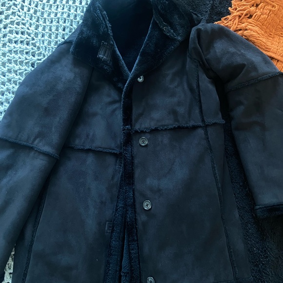 black long coat - Picture 3 of 4